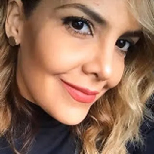 Elaiza Gil