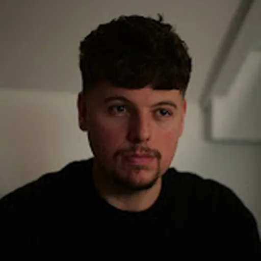 Elliot Giles