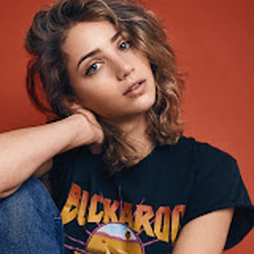 Emily Rudd