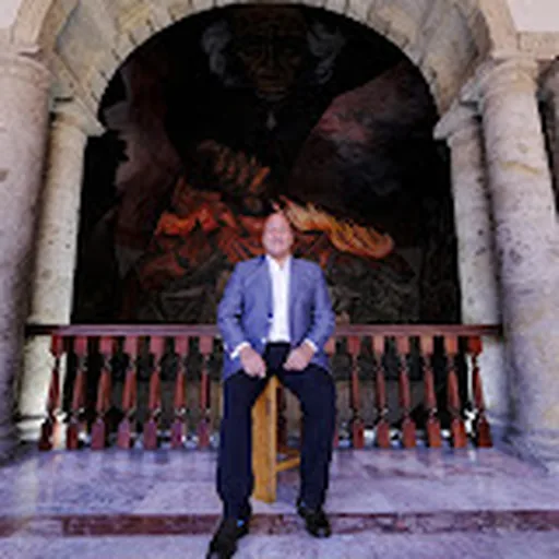 Enrique Alfaro