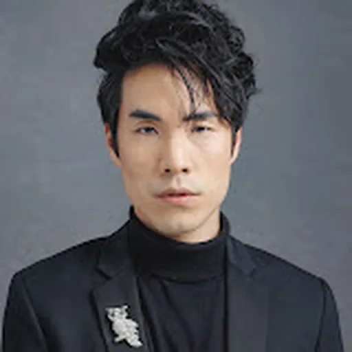 Eugene Lee Yang