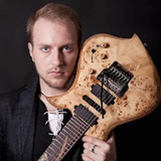 Alek Darson