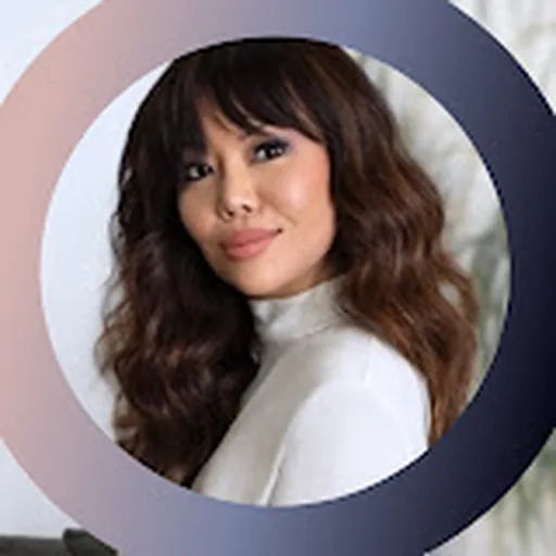 Gina Hiraizumi