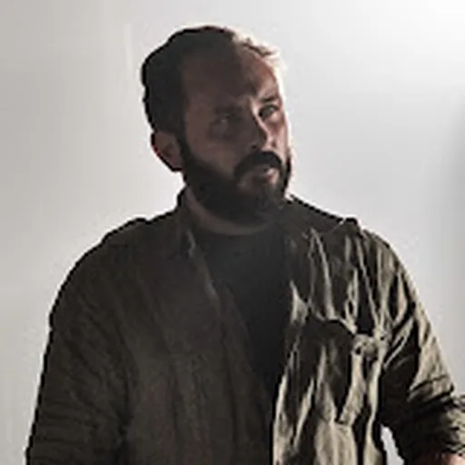 Greg Lansky