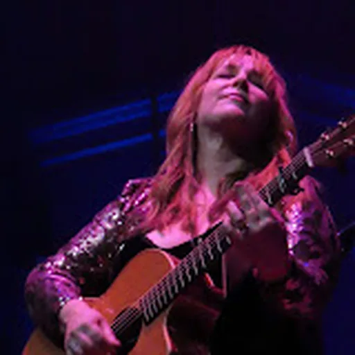 Gretchen Peters