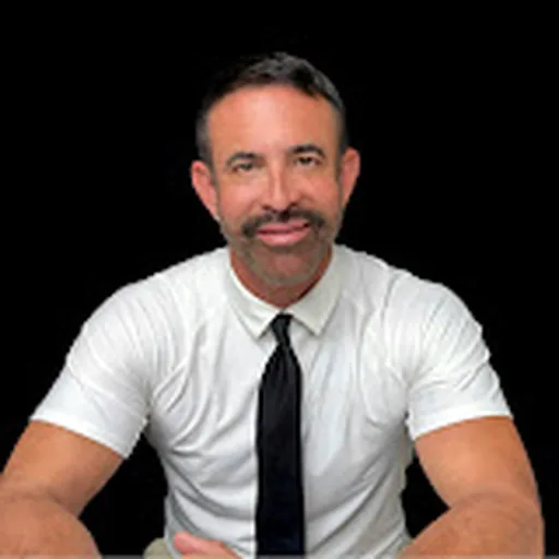 Jorge Cruise