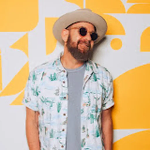 Kristian Bush