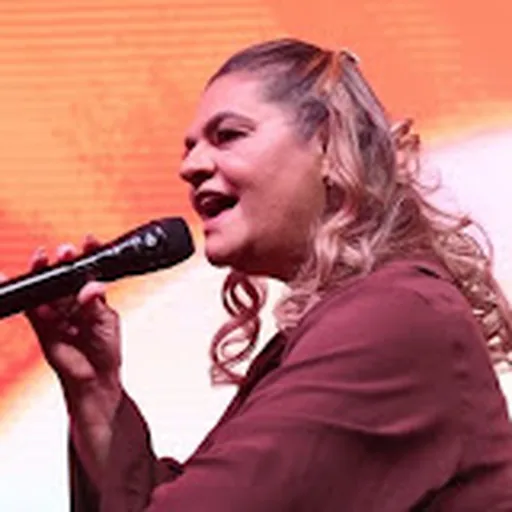 Léa Mendonça