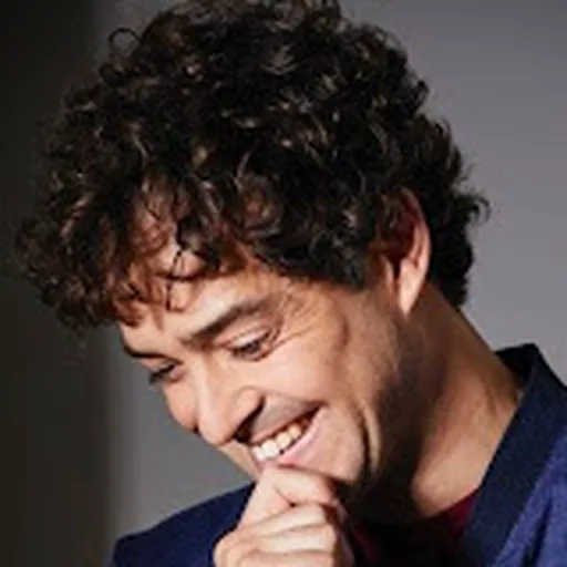 Lee Mead