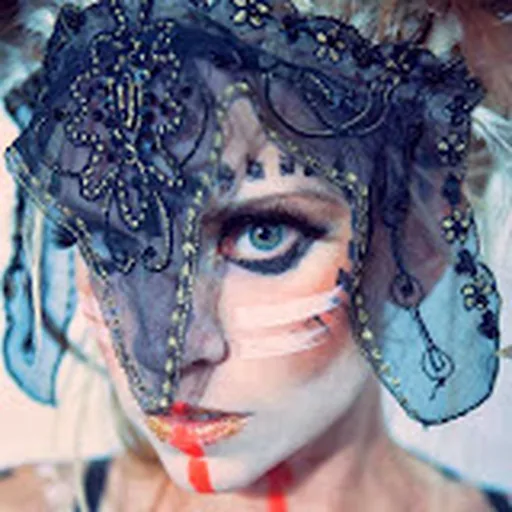 Lucent Dossier Experience
