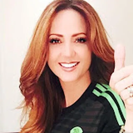 Andrea Legarreta