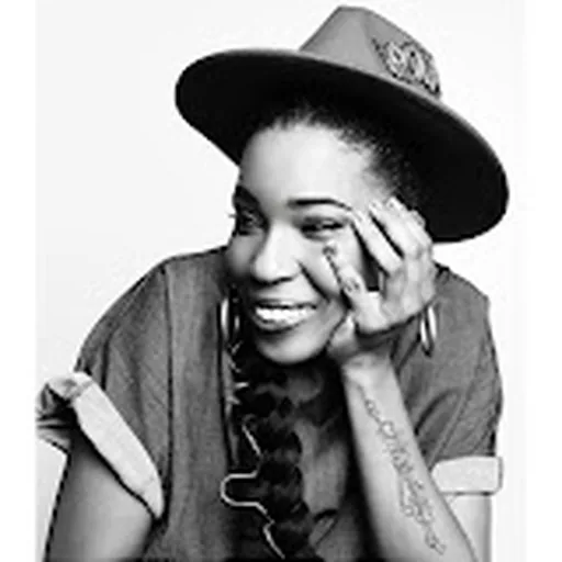 Macy Gray