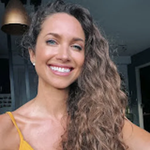 Maiara Walsh