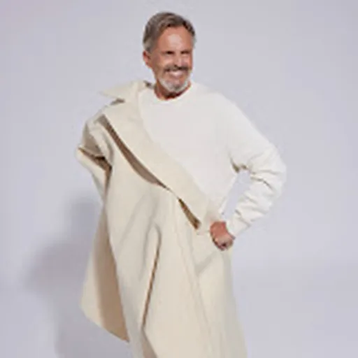 Miguel Bosé