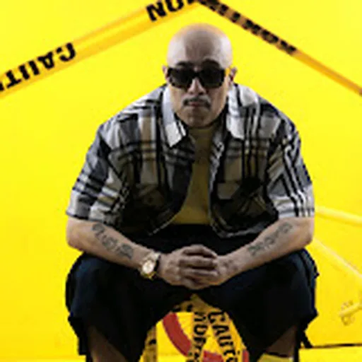 Mr. Capone-E