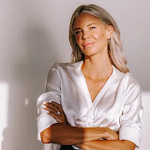 Nikki Sharp