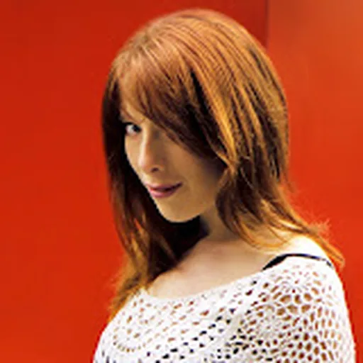Nina Baker