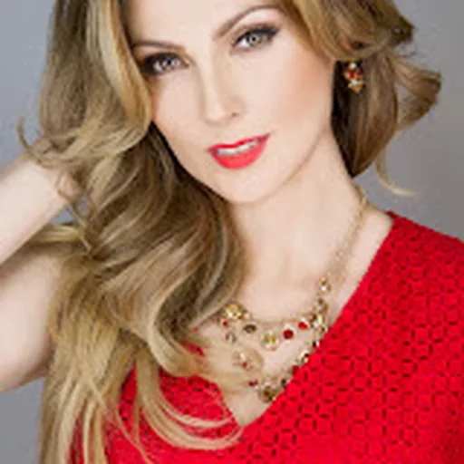 Nora Salinas