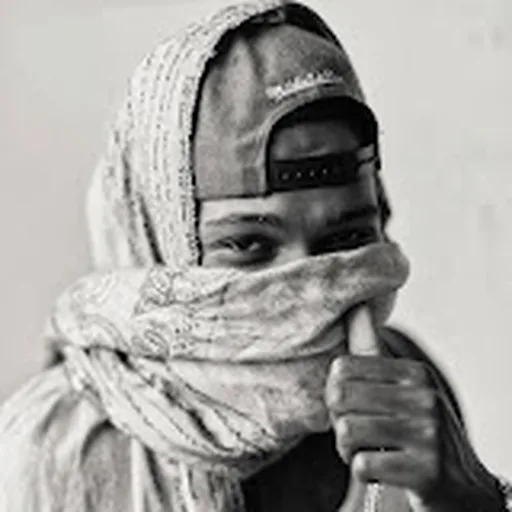 Raz Simone