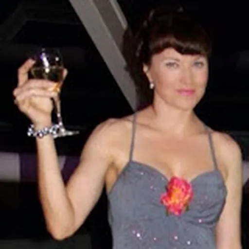 Lucy Lawless