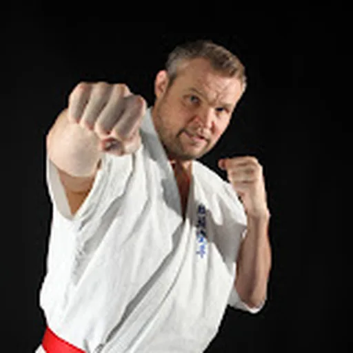 Semmy Schilt