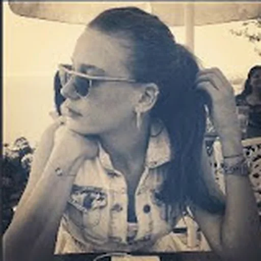 Serenay Sarıkaya
