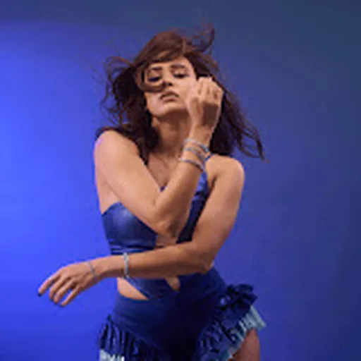 Shalmali Kholgade