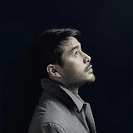 Atom Araullo