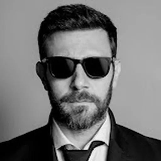 Carlos Ferro
