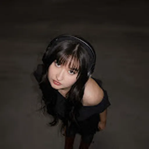Stephanie Poetri