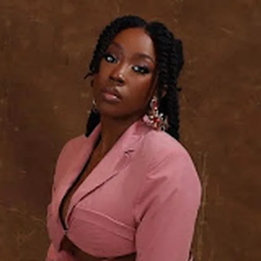 Beverly Naya