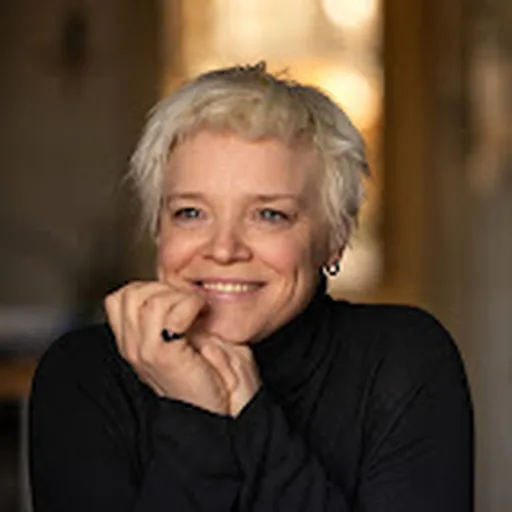 Wallis Bird