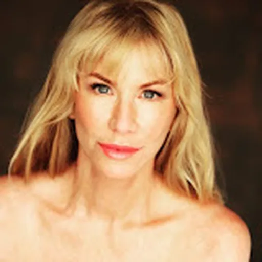 Caroline Williams