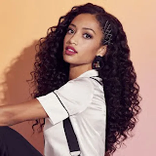 Samantha Logan