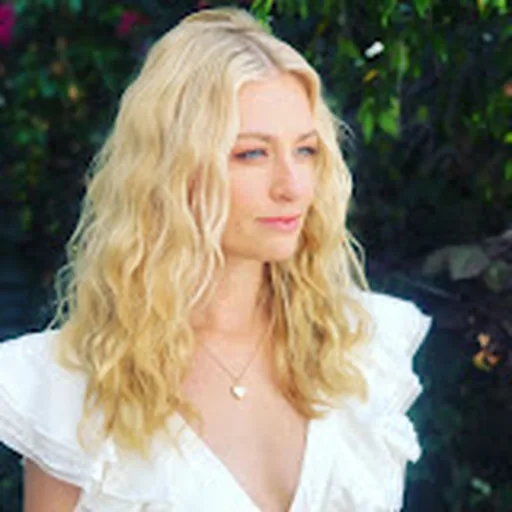 Beth Behrs