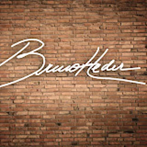 Bruno Trench Heder