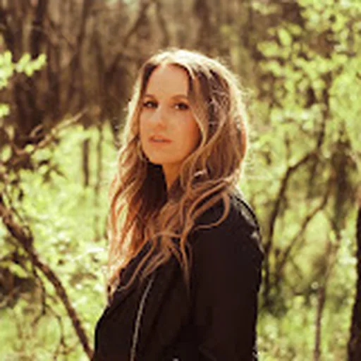 Caitlyn Smith