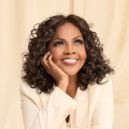 CeCe Winans