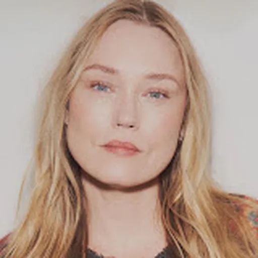 Clare Grant