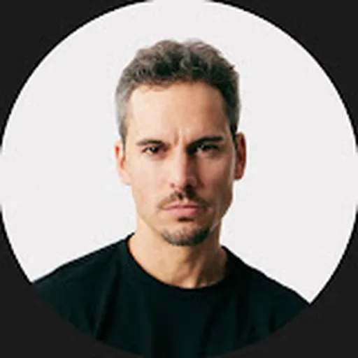 Adrián Expósito