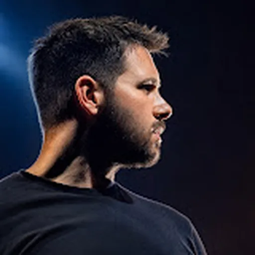 Damien Lauretta