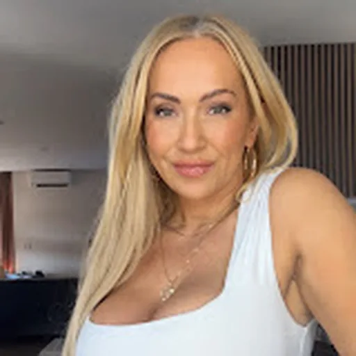 Debbie Zwiers