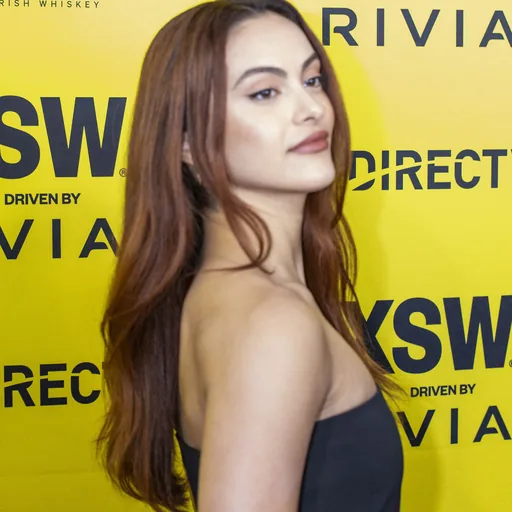 Camila Mendes