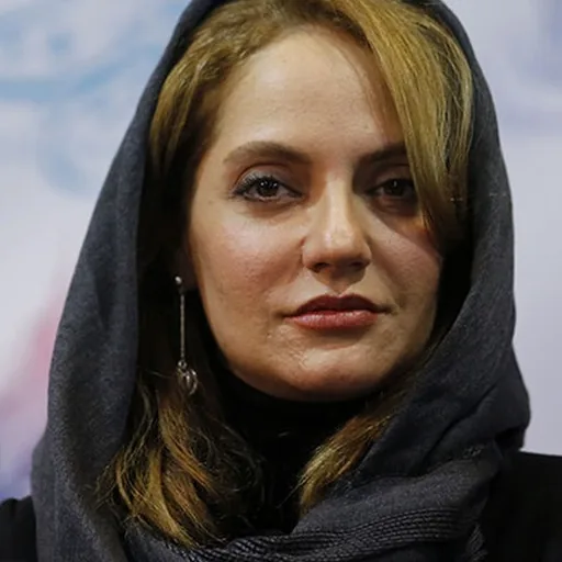 Mahnaz Afshar