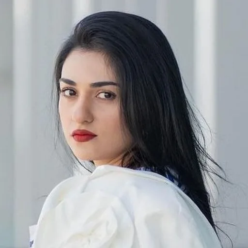 Sarah Khan