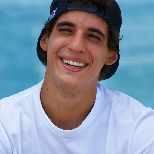 Miguel Herrán