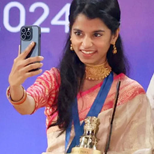 Maithili Thakur
