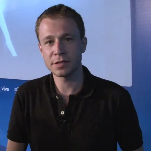 Tiago Leifert