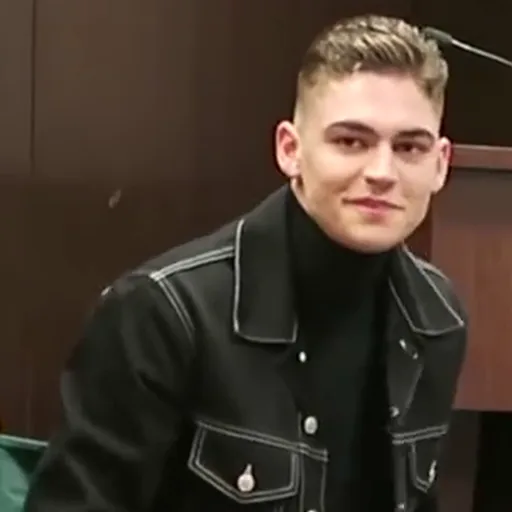 Hero Fiennes Tiffin