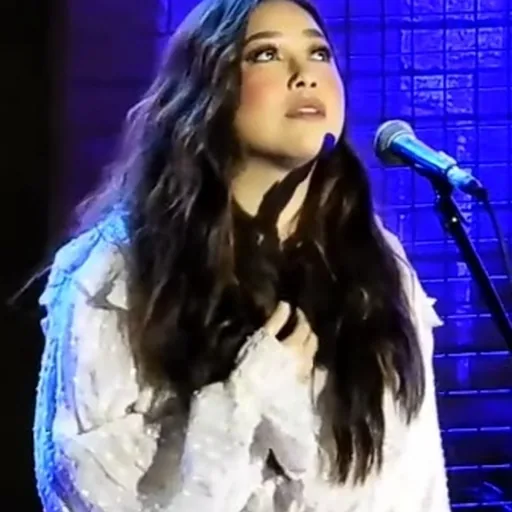 Moira Dela Torre